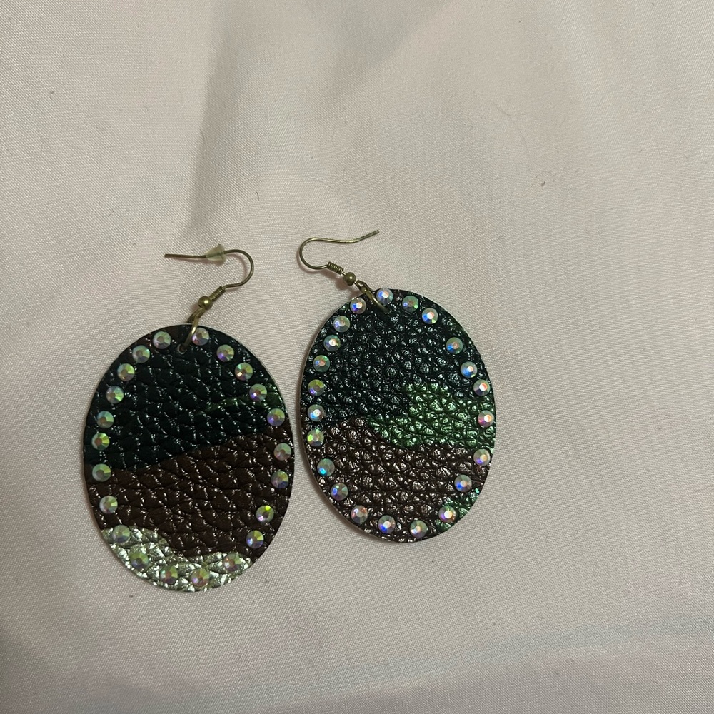 Elegant keep it gypsy Green and Black Earrings